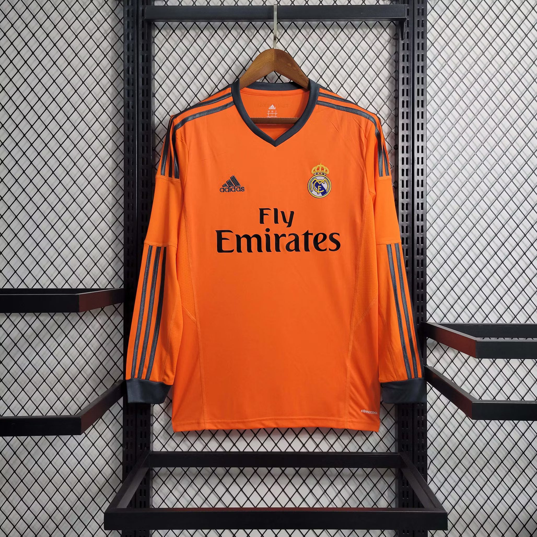 Real Madrid Retro Long Sleeve Third Jersey 2013/14 – Classic Football Shirt