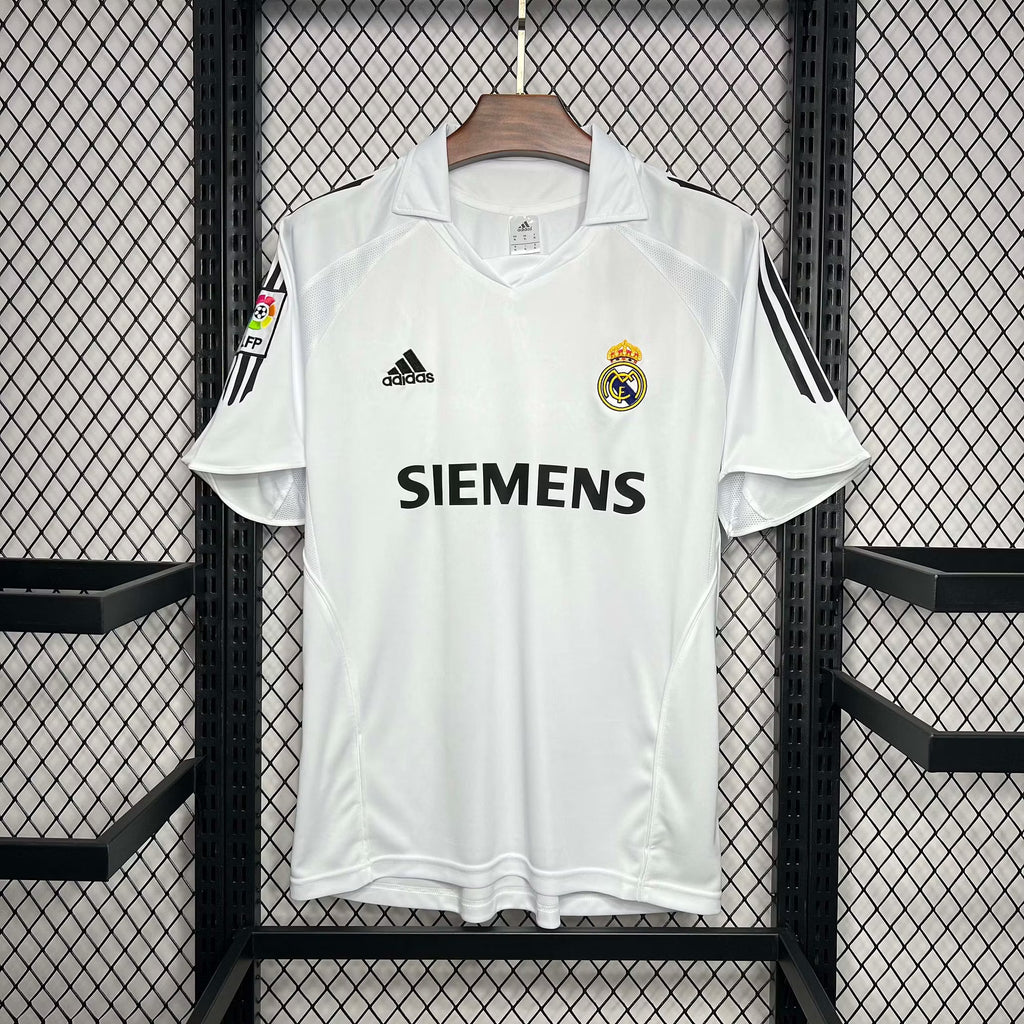Real Madrid Retro Home Jersey 2005/06 – Classic Football Shirt