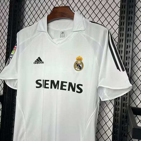 Real Madrid Retro Home Jersey 2005/06 – Classic Football Shirt