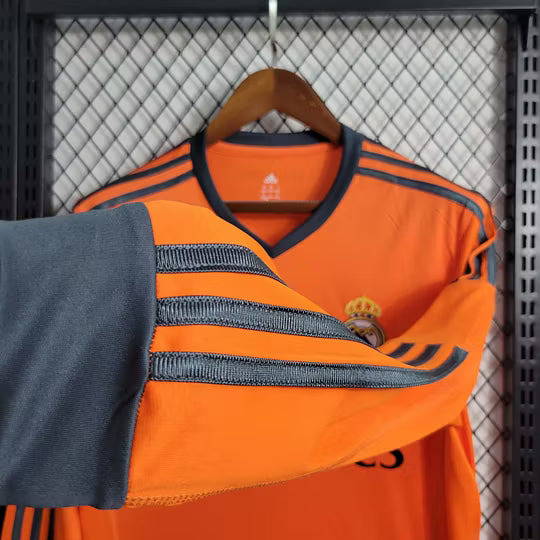 Real Madrid Retro Long Sleeve Third Jersey 2013/14 – Classic Football Shirt